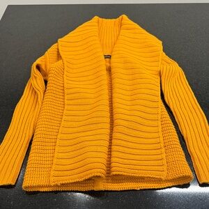 Cozy 100% Wool Mustard Yellow Women's Sweater S